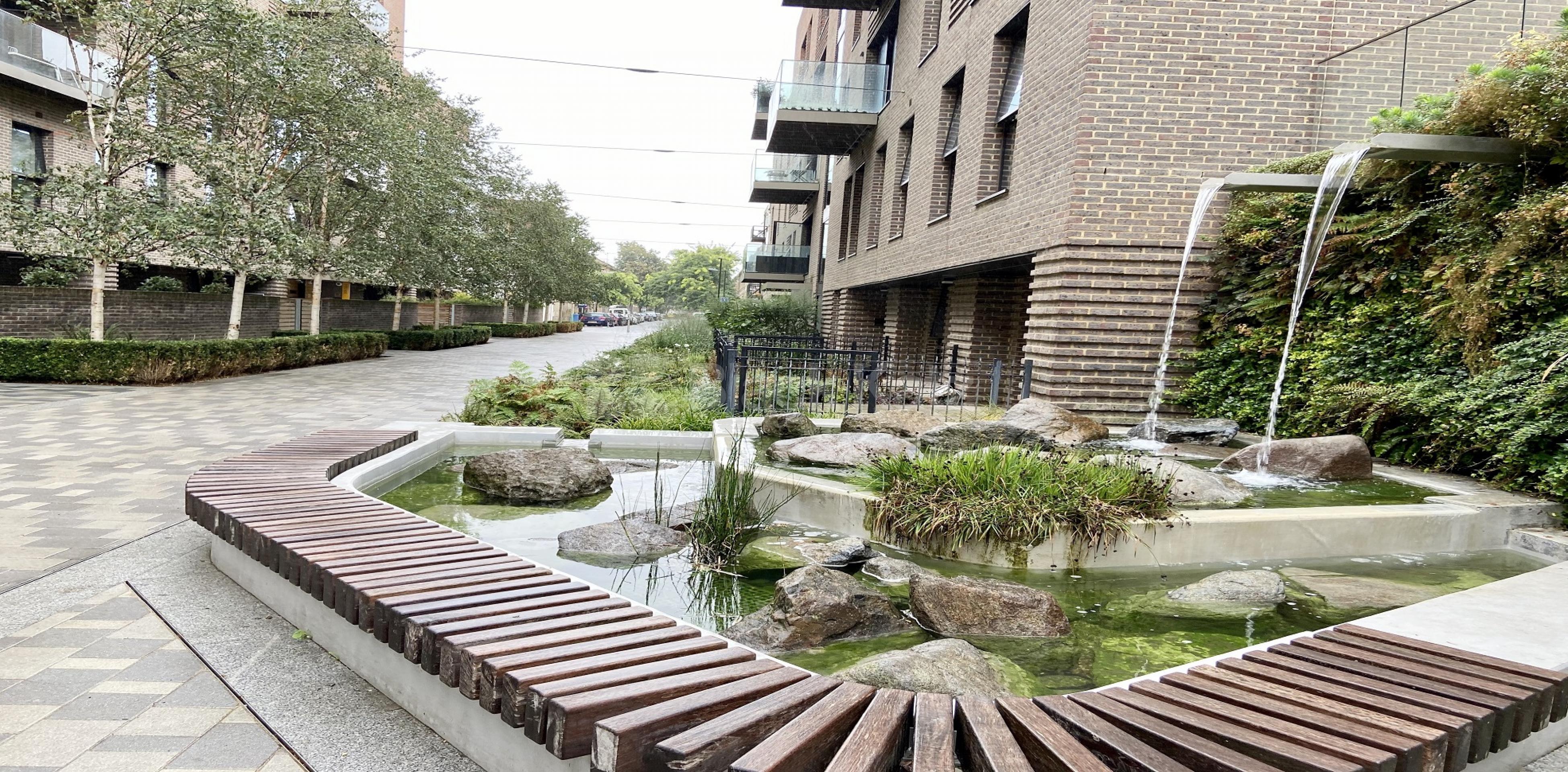 			NEW INSTRUCTION , 3 Bedroom, 1 bath, 1 reception Apartment			 Victory Place Trafalgar Place , Elephant and Castle / Borough  SE17